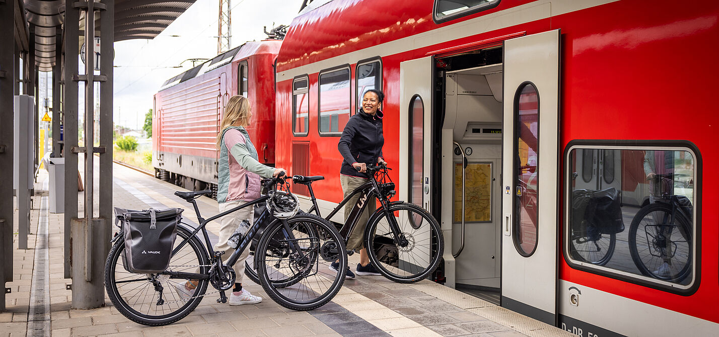 Mit dem Fahrrad in die Bahn - zu oft ein Risiko